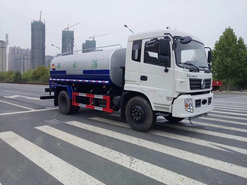 灑水車(chē)廠(chǎng)家直銷(xiāo),程力灑水車(chē)廠(chǎng)家直銷(xiāo),東風(fēng)灑水車(chē)廠(chǎng)家直銷(xiāo),程力專(zhuān)用汽車(chē)股份有限公司 灑水車(chē)廠(chǎng)家直銷(xiāo),程力灑水車(chē)廠(chǎng)家直銷(xiāo),東風(fēng)灑水車(chē)廠(chǎng)家直銷(xiāo),程力專(zhuān)用汽車(chē)股份有限公司