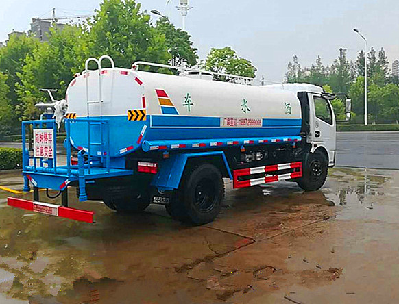 程力灑水車(chē) 程力灑水車(chē)