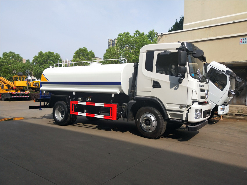 通化市灑水車廠家直銷,通化市灑水車水泵配件,通化市灑水車銷售點 通化市灑水車廠家直銷,通化市灑水車水泵配件,通化市灑水車銷售點