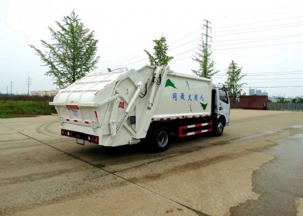 東風多利卡8方壓縮式垃圾車整車參數-程力集團 東風多利卡8方壓縮式垃圾車整車參數-程力集團