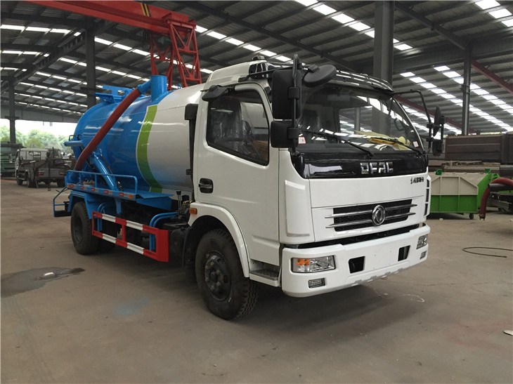 冬季培養(yǎng)駕駛吸污車, 確保吸污車安全行駛-湖北程力 冬季培養(yǎng)駕駛吸污車, 確保吸污車安全行駛-湖北程力