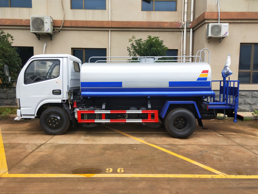 聊城灑水車價格-聊城灑水車報價-湖北程力灑水車生產(chǎn)廠家 聊城灑水車價格-聊城灑水車報價-湖北程力灑水車生產(chǎn)廠家