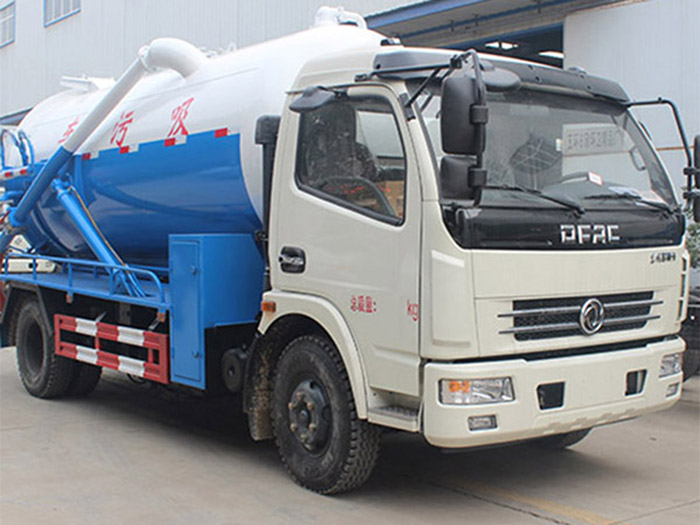 東風(fēng)大多利卡6噸吸污車配置-湖北程力吸污車廠家 東風(fēng)大多利卡6噸吸污車配置-湖北程力吸污車廠家