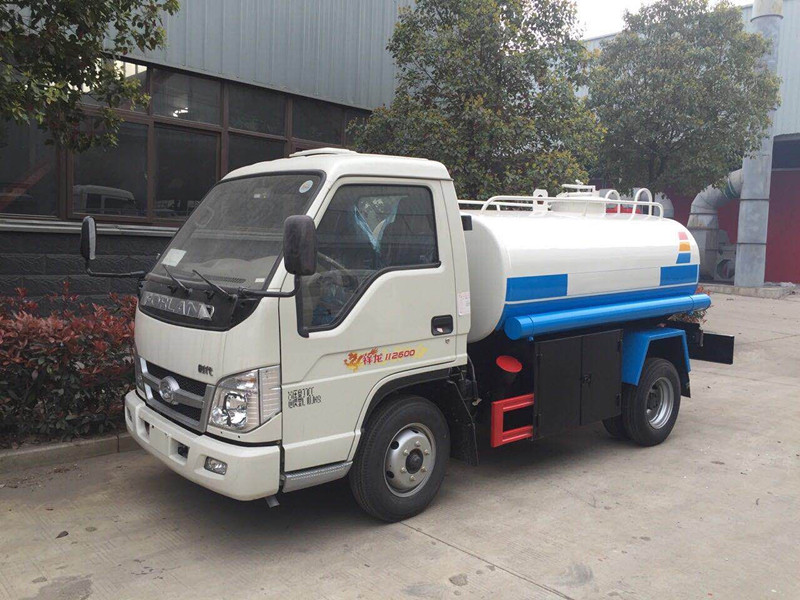 3噸灑水車 3噸灑水車
