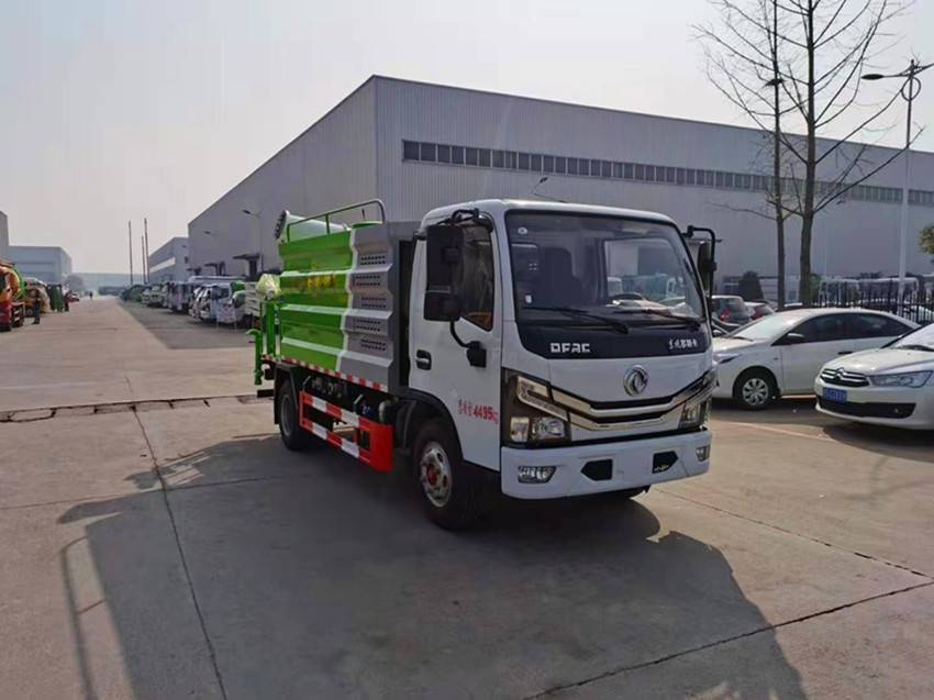 藍牌灑水車圖片 藍牌灑水車圖片