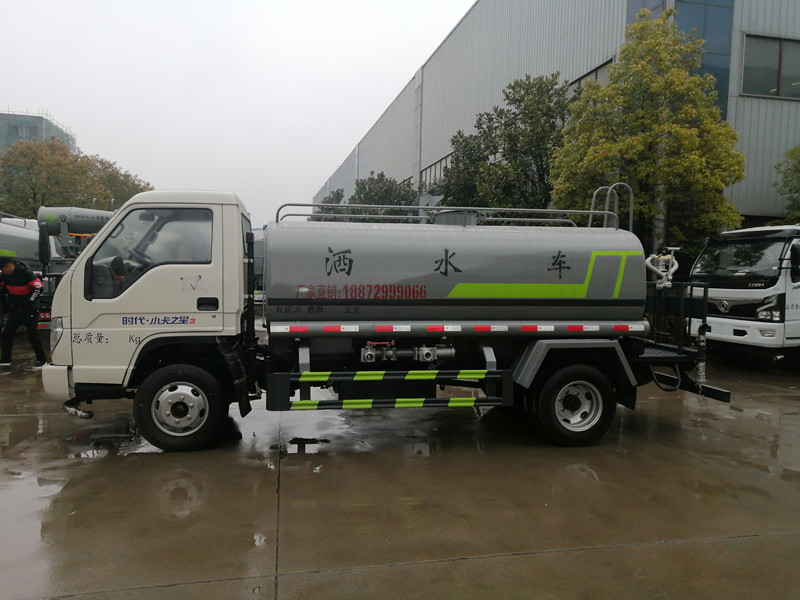 5噸灑水車 5噸灑水車
