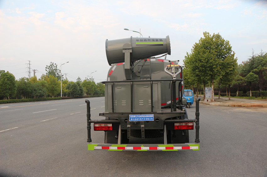 8噸灑水車 8噸灑水車