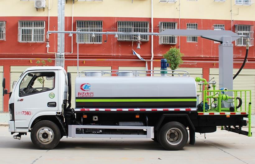 8噸鐵路多功能抑塵車 8噸鐵路多功能抑塵車