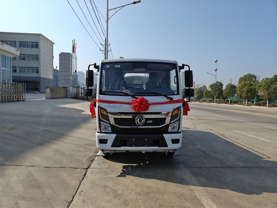 國六東風(fēng)福瑞卡5噸灑水車-國六東風(fēng)福瑞卡5噸灑水車價(jià)格-湖北盈通 國六東風(fēng)福瑞卡5噸灑水車-國六東風(fēng)福瑞卡5噸灑水車價(jià)格-湖北盈通